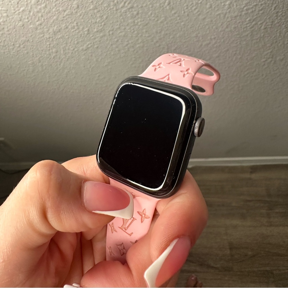 Apple Watch - Picture 4 of 4